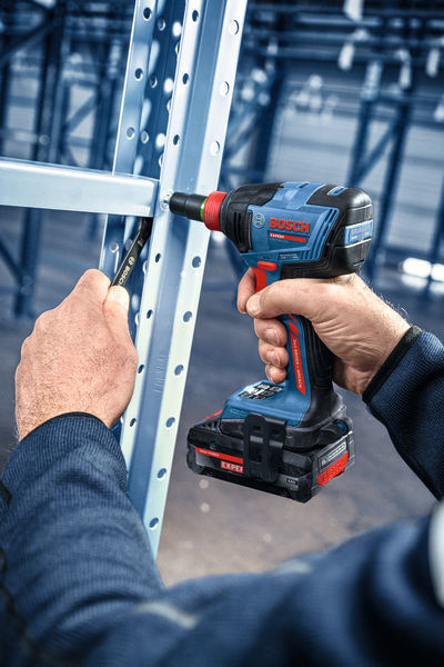 Rázový utahovák EXDX18V-210
