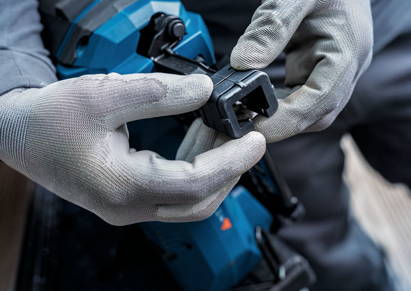 Akumulátorové hřebíkovačky EXNH18V-90MD
