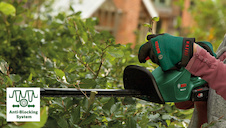 Akumulátorové nůžky na živé ploty EasyHedgeCut 18V-52-13