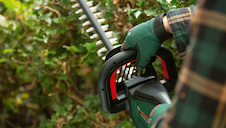 Akumulátorové nůžky na živé ploty UniversalHedgeCut 36V-55-24