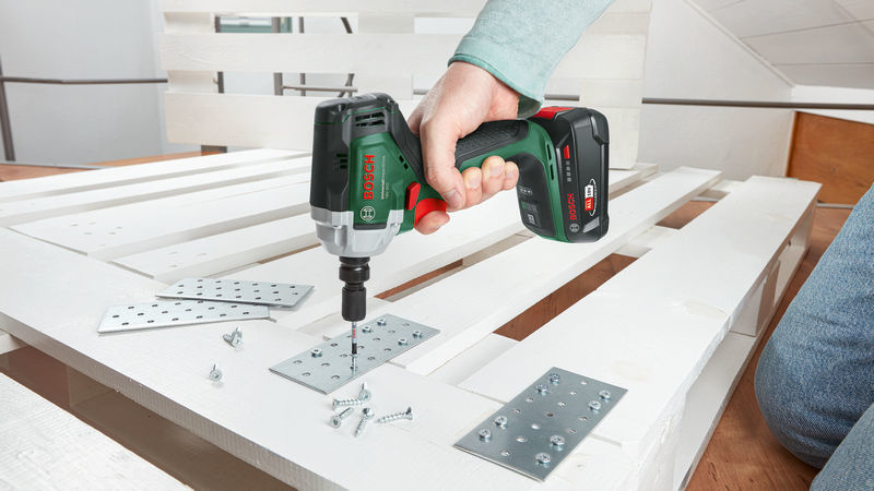Akumulátorový rázový utahovák UniversalImpactDrive 18V-350
