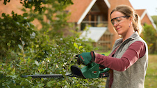 Akumulátorové nůžky na živé ploty EasyHedgeCut 18V-52-13
