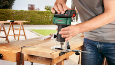 Akumulátorová horní frézka AdvancedTrimRouter 18V-8