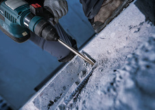 Špičatý sekáč PRO SDS plus-4C 250 mm